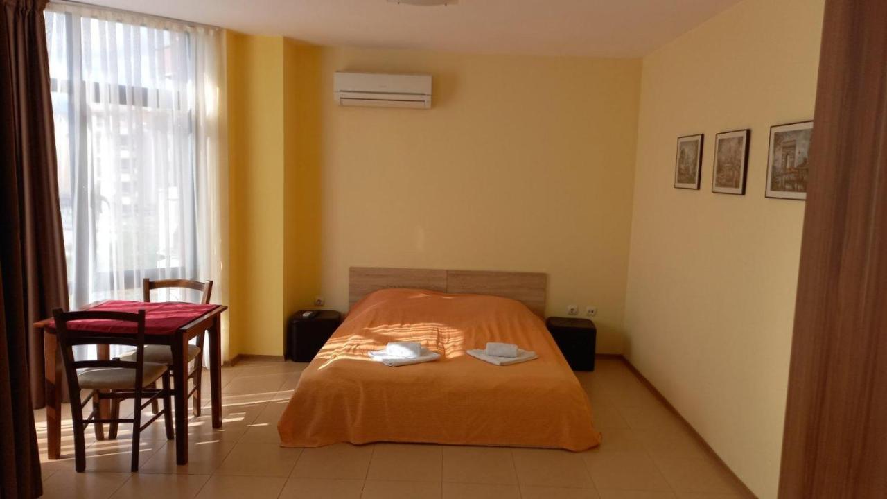 Apartament Fantasy Хисаря Экстерьер фото
